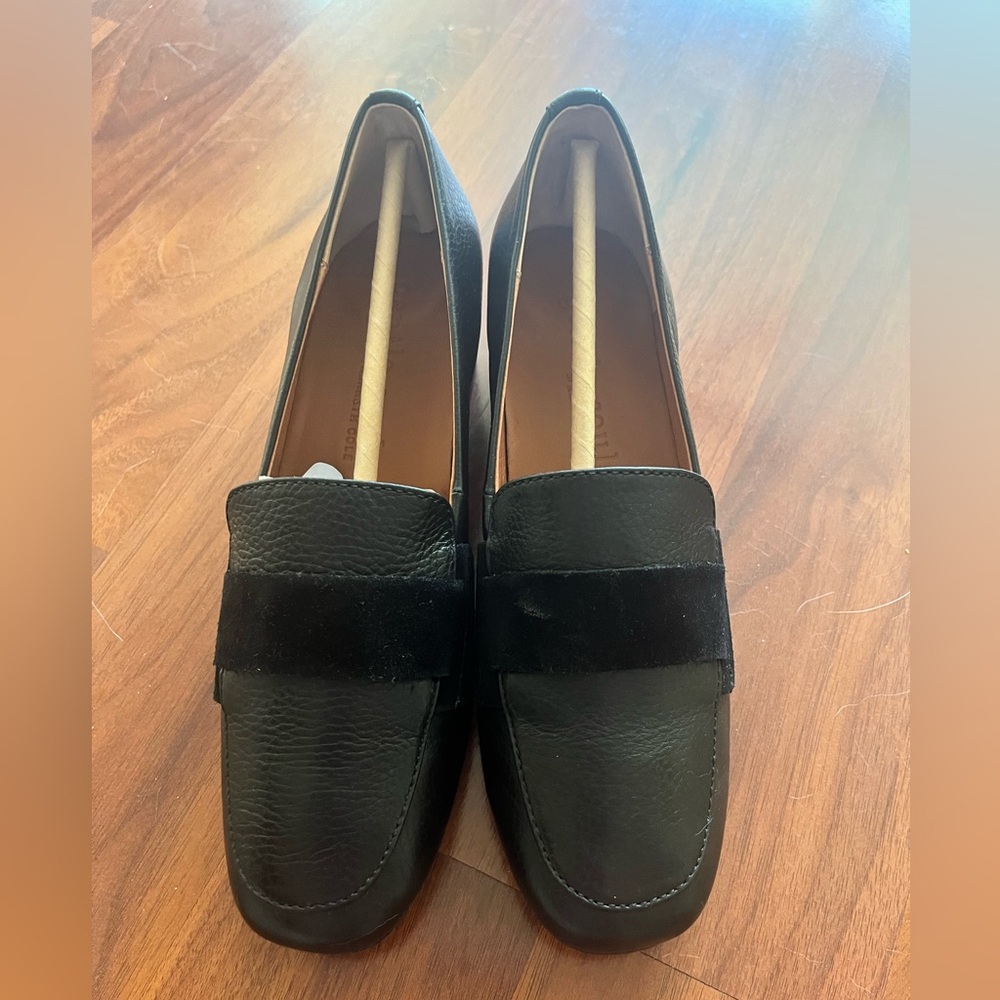 Gentle souls by Kenneth Cole all leather loafer 6.5